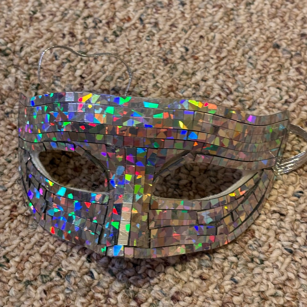Holographic masquerade mask